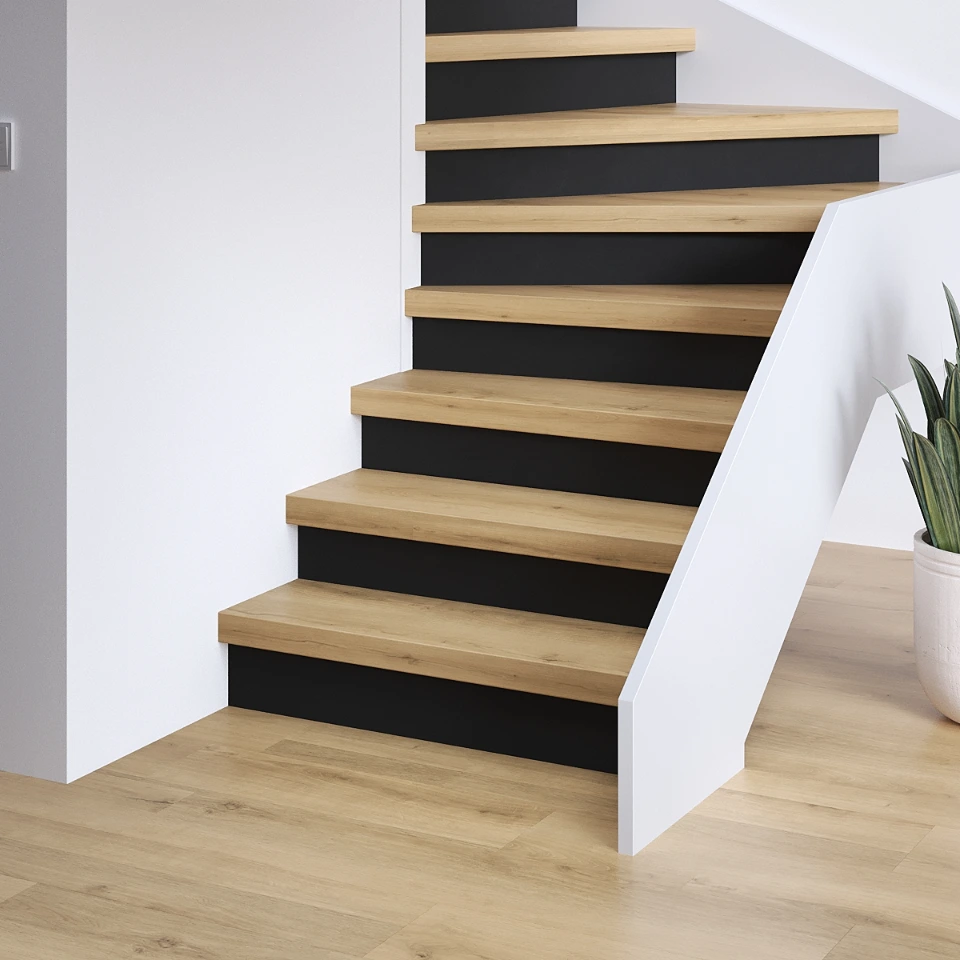 Classic Premium SPC, zwarte stootborden, sfeerimpressie