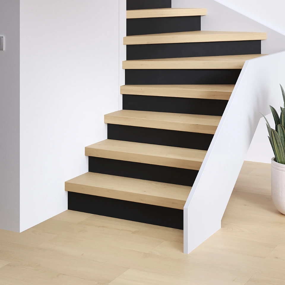 Zen Premium SPC, zwarte stootborden, sfeerimpressie