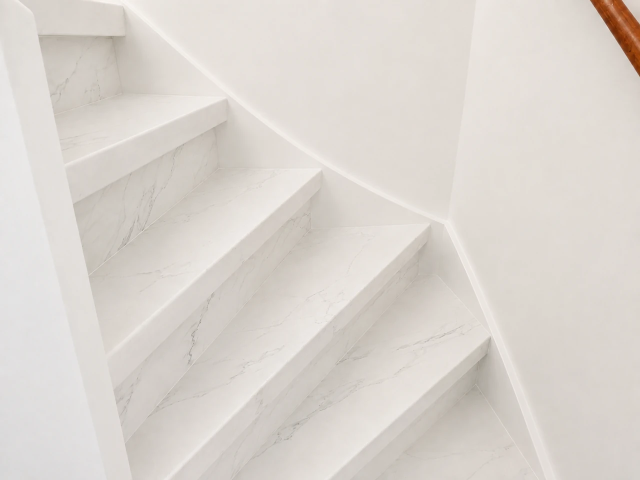 Premium SPC traprenovatie in het Marble decor in Amsterdam